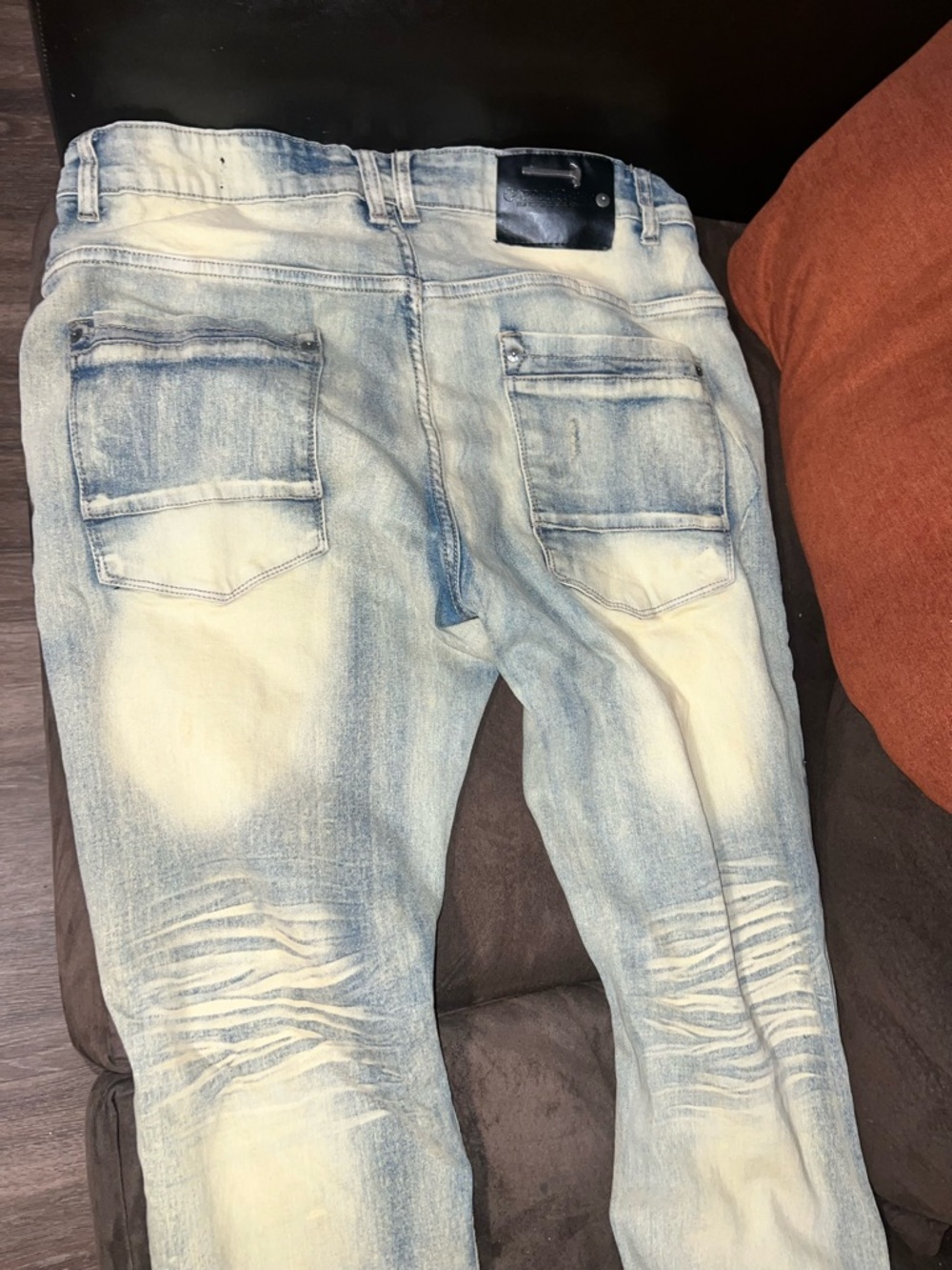 Copper Rivet ripped light wash jeans men’s size 36/32